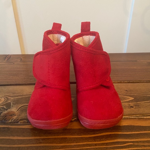 H&M Red Baby Suede Boots Faux Fur Lined NWOT - Picture 2 of 8